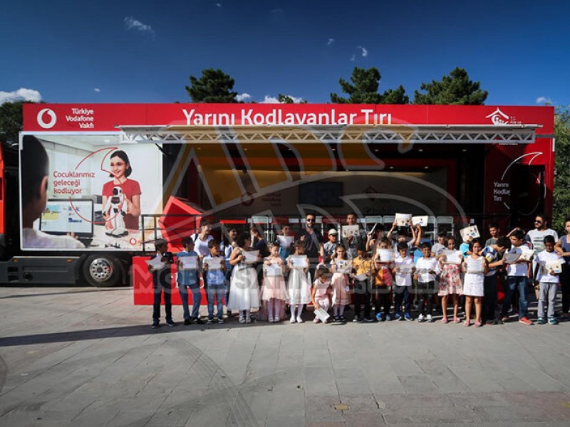 Seyyar Eğitim Tırı Kiralama Avantajları